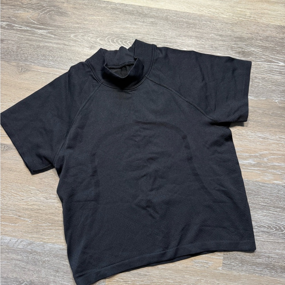 Lululemon Swiftly Cropped Mock Neck Top
